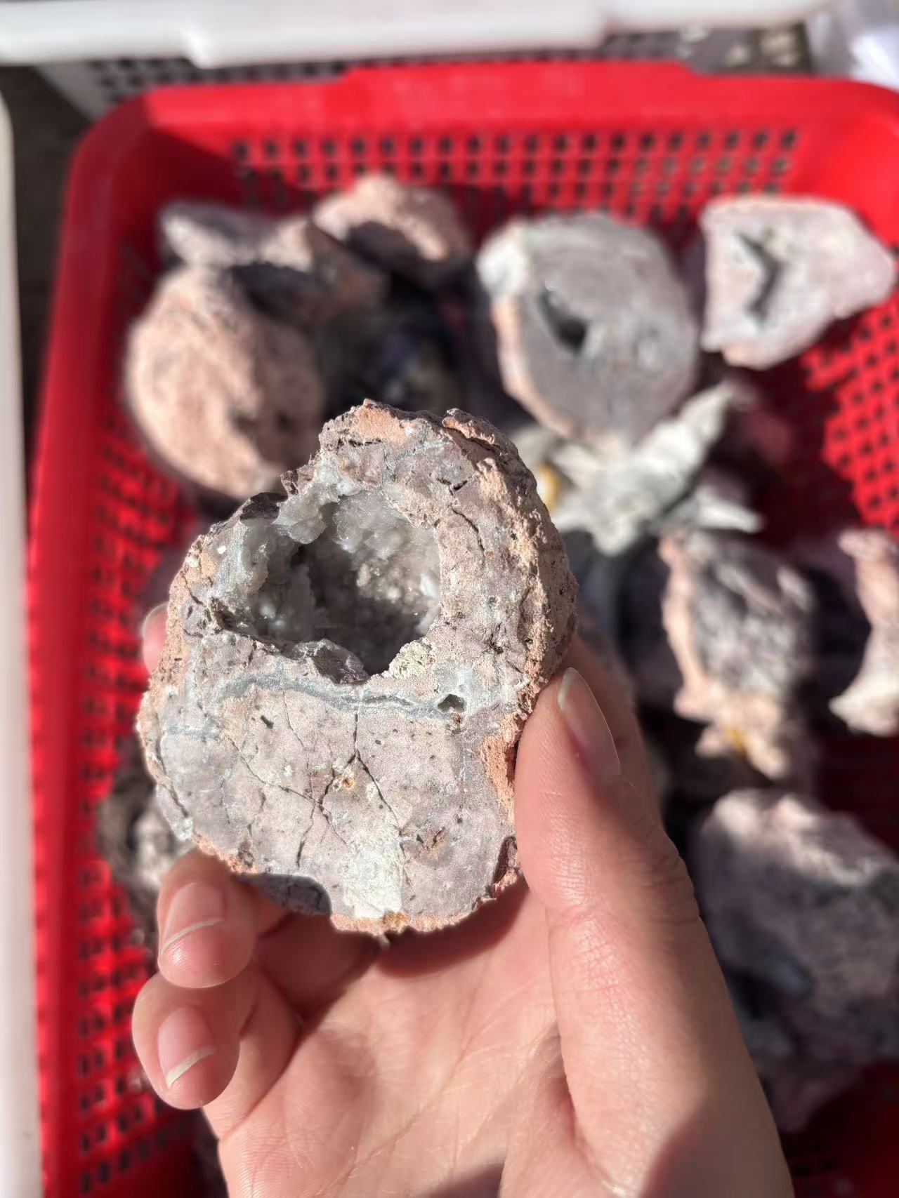 Moroccan geode，1KG（Multiple small geodes）