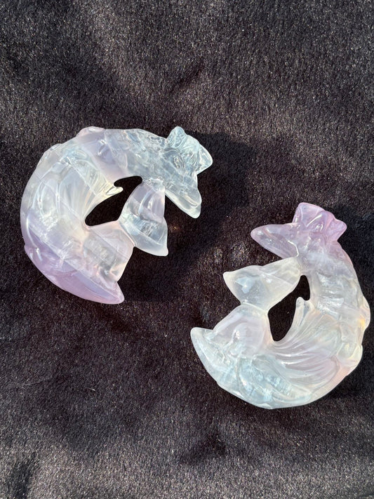 Natural fluorite colored moon fox High quality carved ice transparent nine-tailed fox